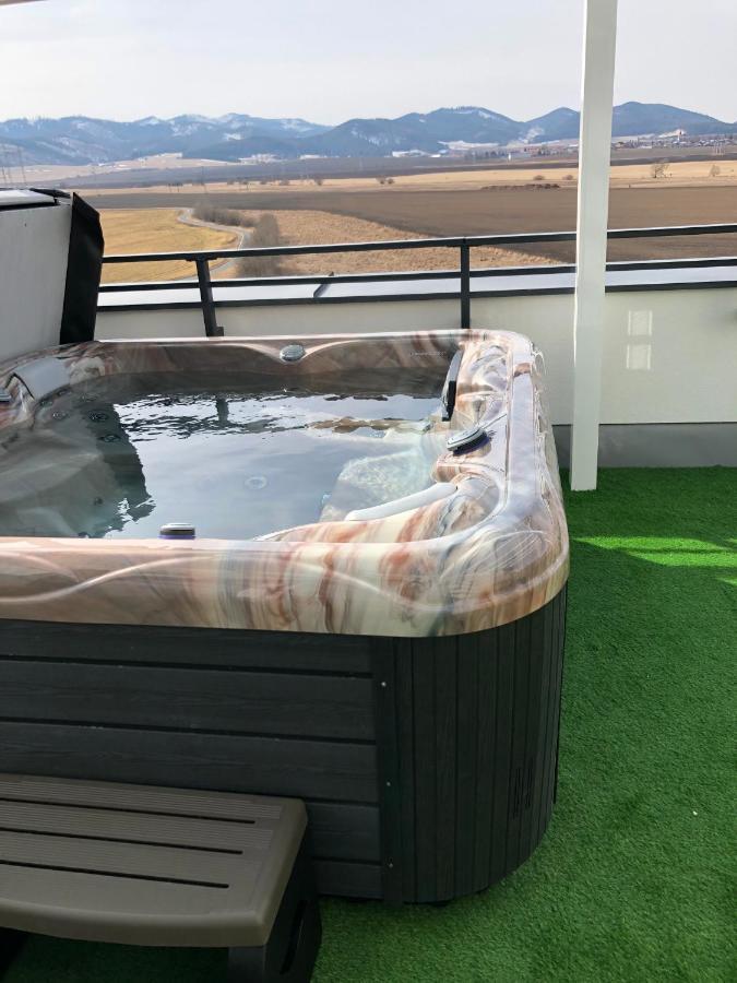Tatra Billetee Apartman S Luxusnym Vyhladom Na Vysoketatry A Sukromnym Wellness 포프라트 외부 사진