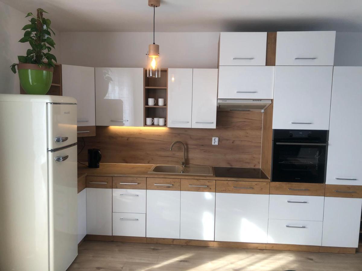 Tatra Billetee Apartman S Luxusnym Vyhladom Na Vysoketatry A Sukromnym Wellness 포프라트 외부 사진