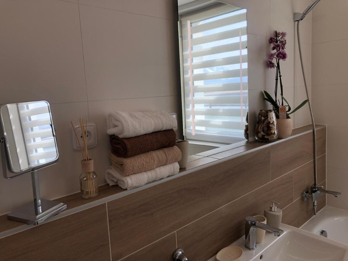 Tatra Billetee Apartman S Luxusnym Vyhladom Na Vysoketatry A Sukromnym Wellness 포프라트 외부 사진